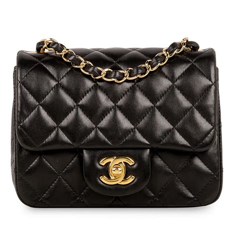 chanel flap bag schwarz|Chanel flap bag price.